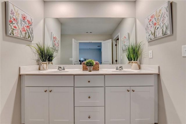 4335 Magpie Drive, Hoschton, GA 30548