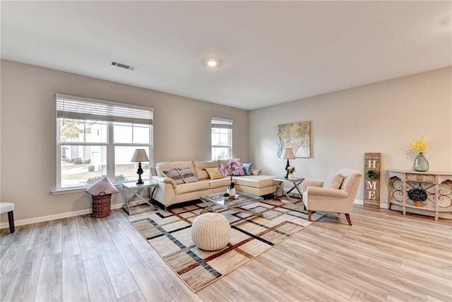 4335 Magpie Drive, Hoschton, GA 30548