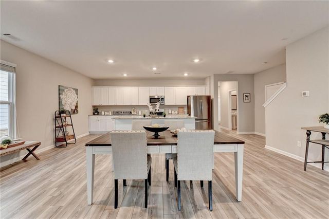 4335 Magpie Drive, Hoschton, GA 30548