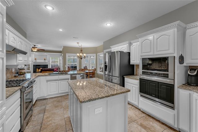 3815 Compton Place, Springdale, AR 72762