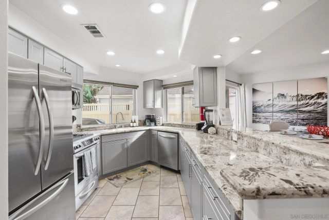 1311-15 Pacific Beach Dr, San Diego, CA 92109