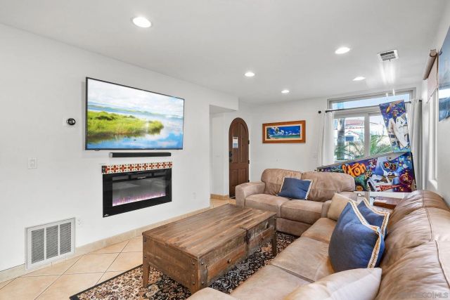 1311-15 Pacific Beach Dr, San Diego, CA 92109