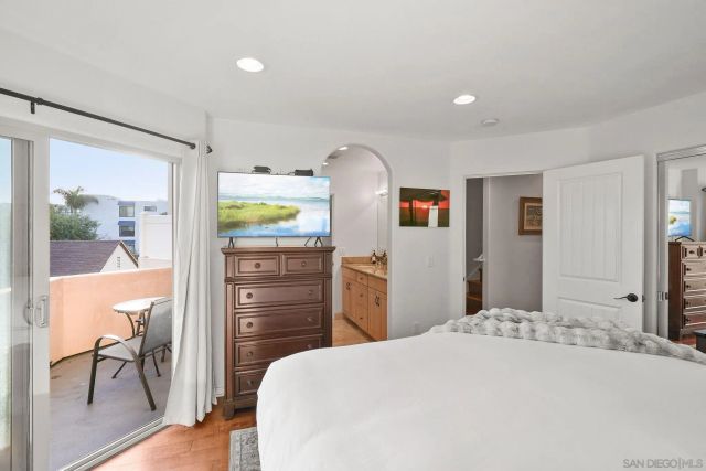 1311-15 Pacific Beach Dr, San Diego, CA 92109