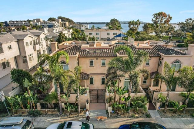 1311-15 Pacific Beach Dr, San Diego, CA 92109