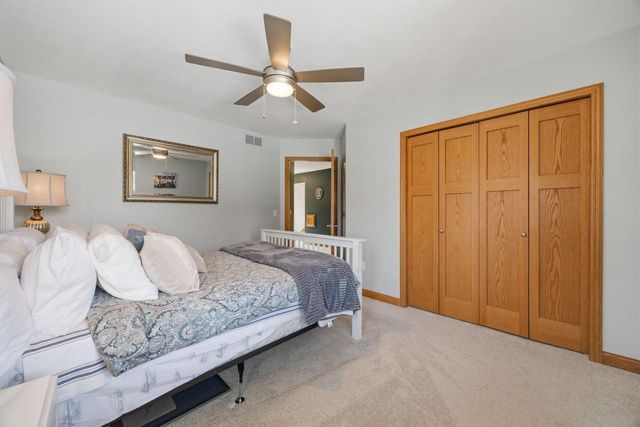 N4235 HILLSIDE Lane, Cambridge, WI 53523