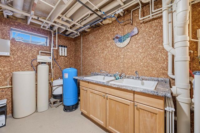 N4235 HILLSIDE Lane, Cambridge, WI 53523