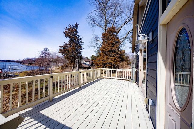 N4235 HILLSIDE Lane, Cambridge, WI 53523