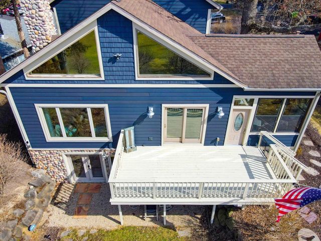 N4235 HILLSIDE Lane, Cambridge, WI 53523