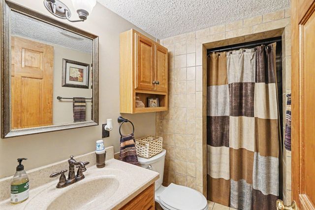 12405 Villaburne Drive, Burnsville, MN 55337