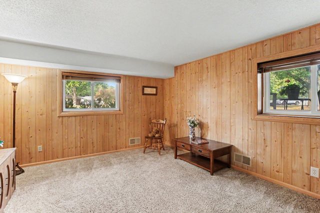 12405 Villaburne Drive, Burnsville, MN 55337
