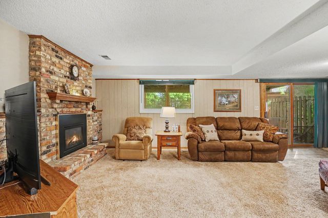 12405 Villaburne Drive, Burnsville, MN 55337