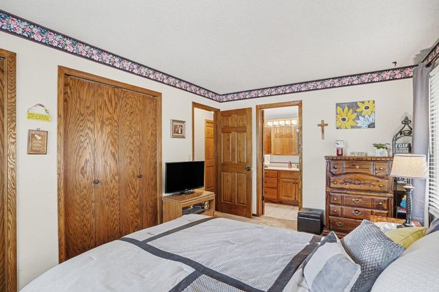 12405 Villaburne Drive, Burnsville, MN 55337