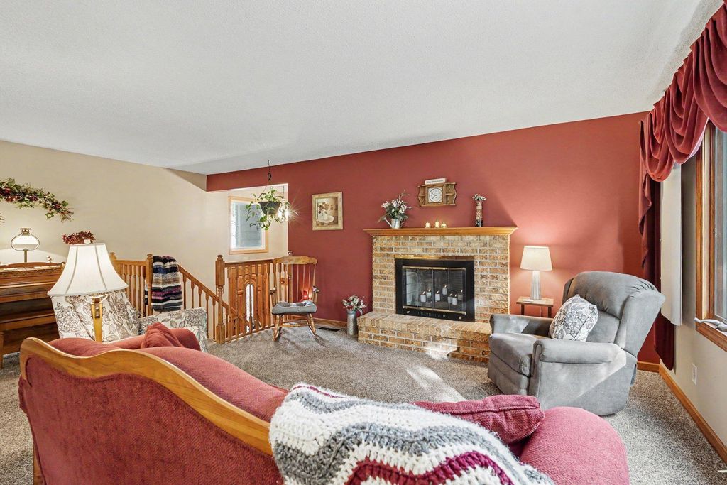 12405 Villaburne Drive, Burnsville, MN 55337 — photo 2