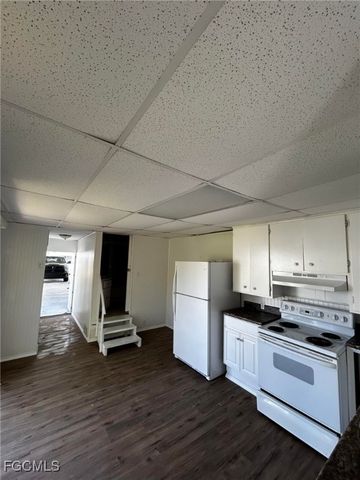 248 Flame LN, North Fort Myers, FL 33917