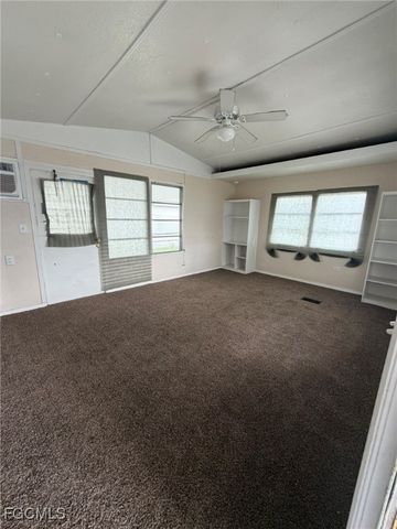 248 Flame LN, North Fort Myers, FL 33917