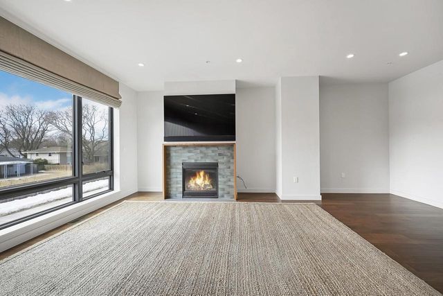 1077 BROOKWOOD DRIVE, Green Bay, WI 54304