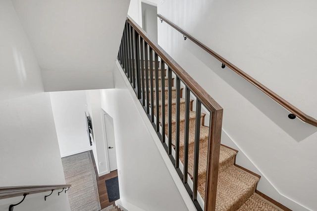 1077 BROOKWOOD DRIVE, Green Bay, WI 54304
