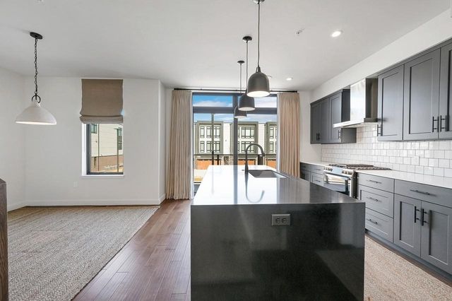 1077 BROOKWOOD DRIVE, Green Bay, WI 54304