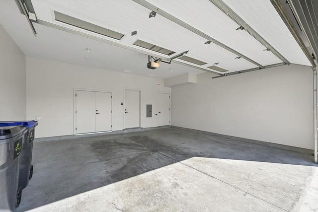 1077 BROOKWOOD DRIVE, Green Bay, WI 54304