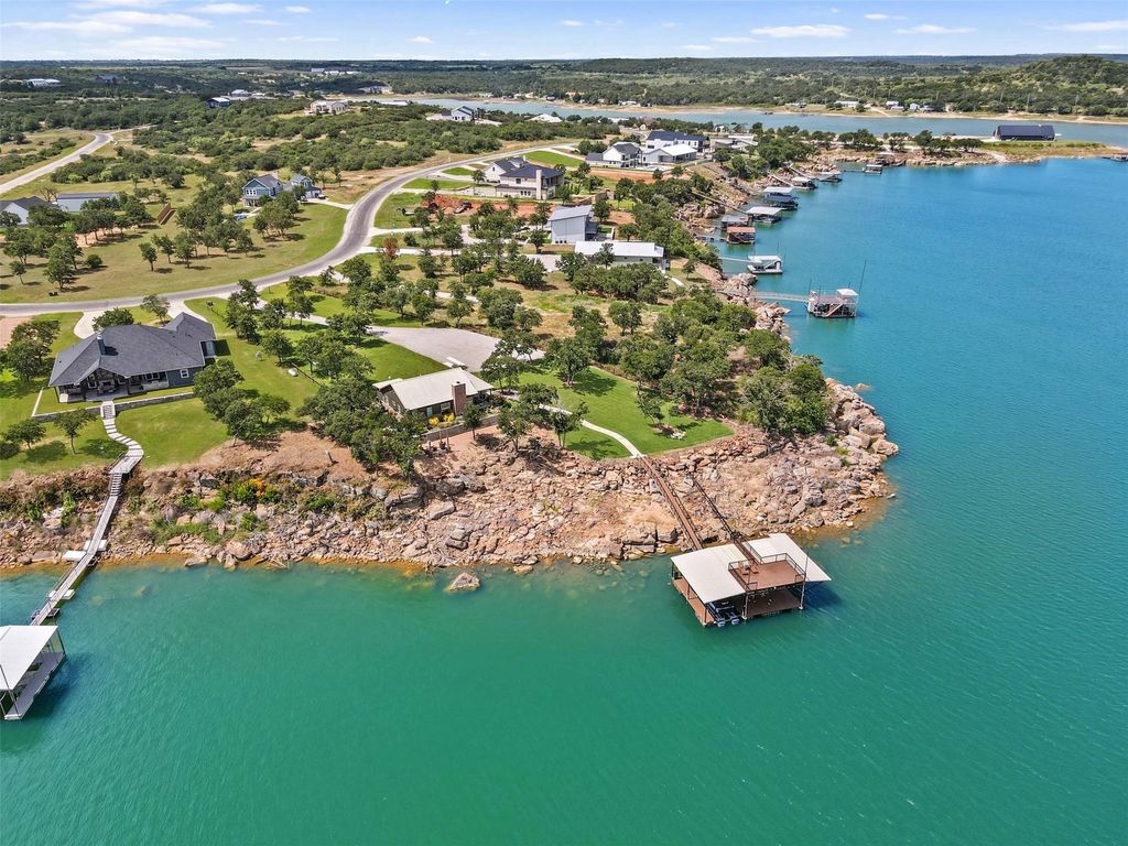 833 Hidden Shores Drive, Cisco, TX 76437