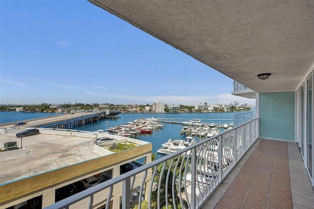 7601 E Treasure Drive 717, North Bay Village, FL 33141