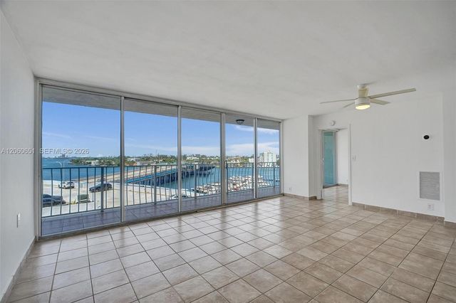 7601 E Treasure Drive 717, North Bay Village, FL 33141