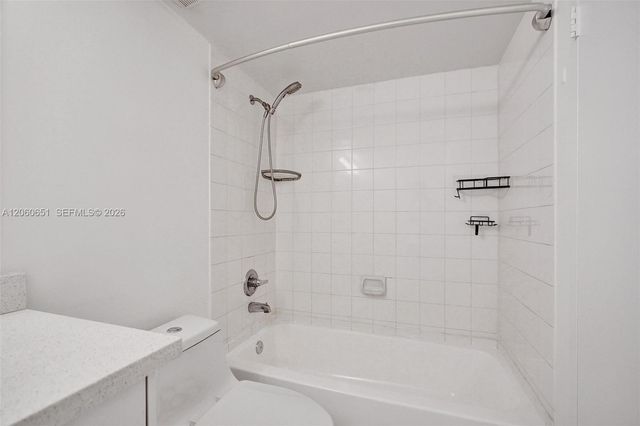 7601 E Treasure Drive 717, North Bay Village, FL 33141