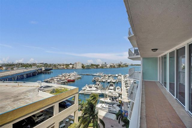 7601 E Treasure Drive 717, North Bay Village, FL 33141