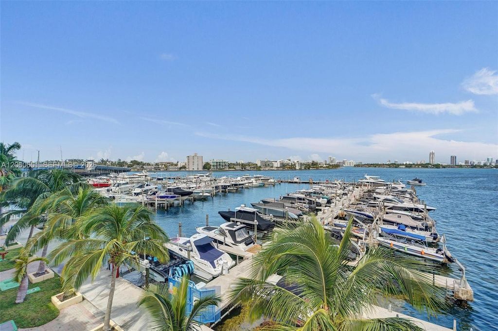 7601 E Treasure Drive 717, North Bay Village, FL 33141