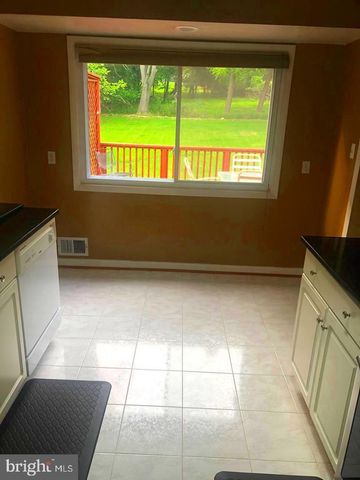 4011 SOUTHEND RD, Rockville, MD 20853