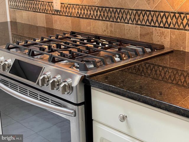 4011 SOUTHEND RD, Rockville, MD 20853