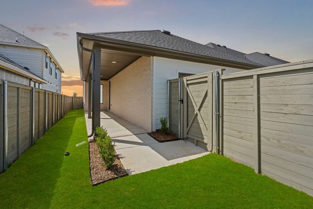 9321 Rolling Meadow Way, Denton, TX 76207