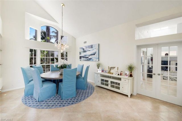 4401 Pond Apple DR S, Naples, FL 34119