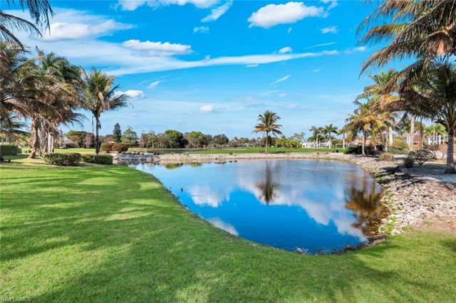 4401 Pond Apple DR S, Naples, FL 34119