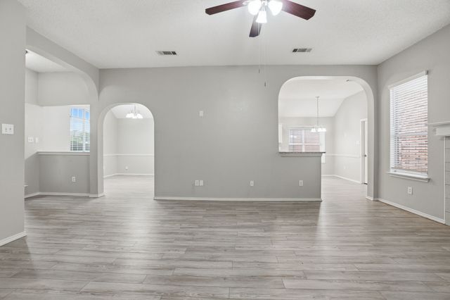 915 Sea Shell Drive, Mesquite, TX 75149