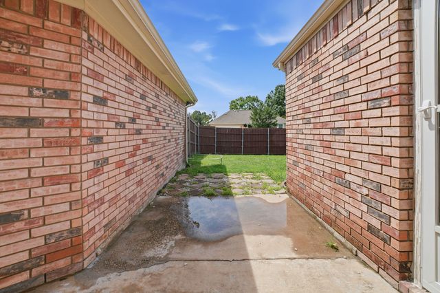 915 Sea Shell Drive, Mesquite, TX 75149