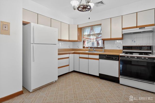 30 Frandsen Avenue, South River, NJ 08882