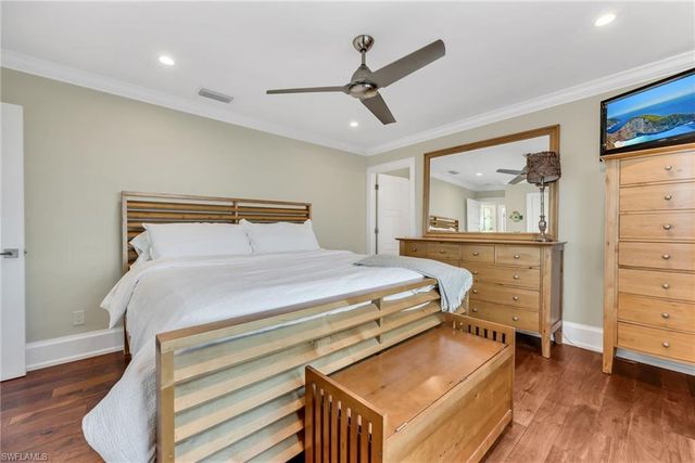 132 E Hilo ST, Naples, FL 34113