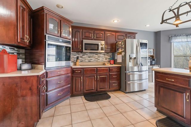 337 Solar Drive, Mt Vernon, KY 40456