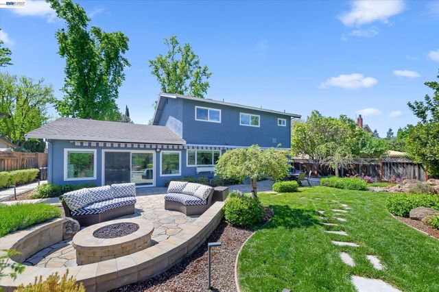 4767 Del Valle Pkwy, Pleasanton, CA 94566