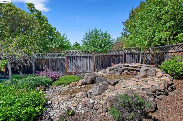 4767 Del Valle Pkwy, Pleasanton, CA 94566