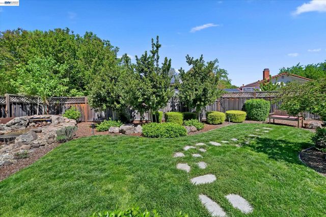 4767 Del Valle Pkwy, Pleasanton, CA 94566