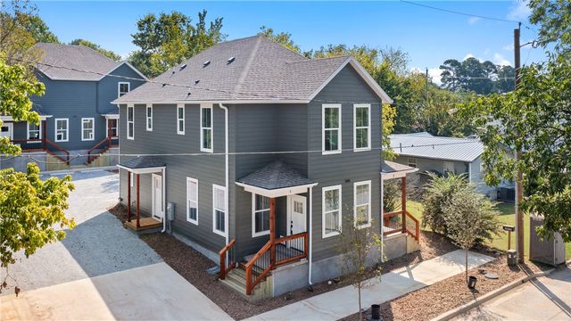 588 S Willow Avenue 1, Fayetteville, AR 72701