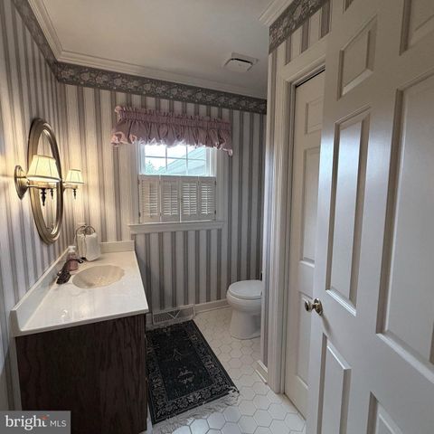 475 LARKSPUR LANE, Chambersburg, PA 17202