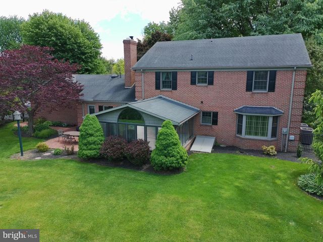 475 LARKSPUR LANE, Chambersburg, PA 17202