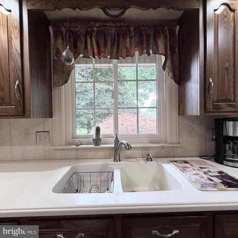 475 LARKSPUR LANE, Chambersburg, PA 17202