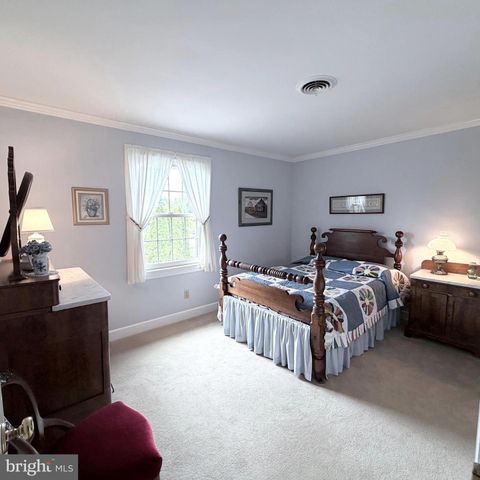 475 LARKSPUR LANE, Chambersburg, PA 17202