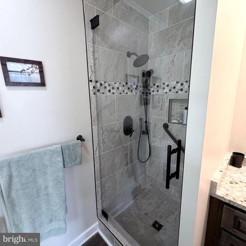 475 LARKSPUR LANE, Chambersburg, PA 17202