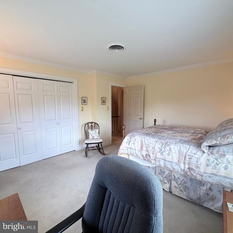 475 LARKSPUR LANE, Chambersburg, PA 17202