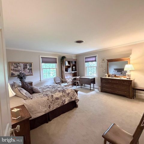 475 LARKSPUR LANE, Chambersburg, PA 17202
